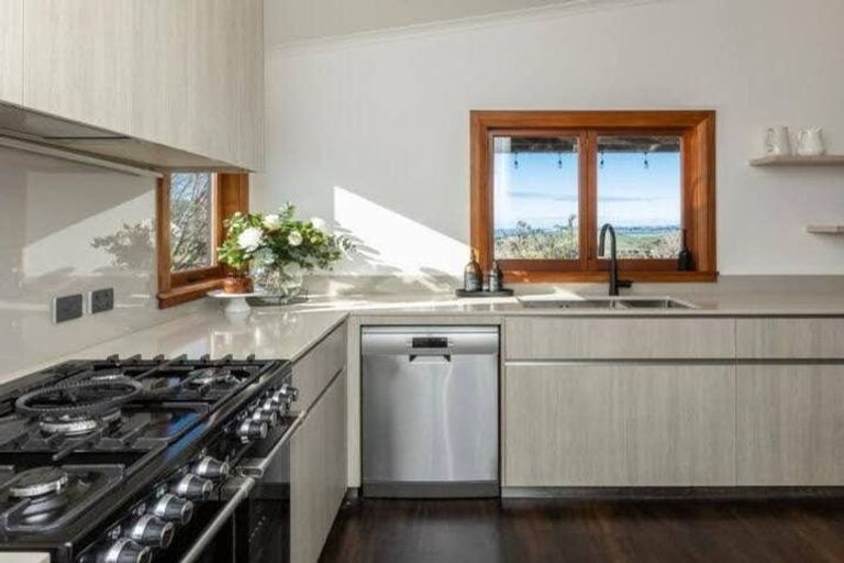 Photo of property in 110 Avery Road, Eskdale, Napier, 4182