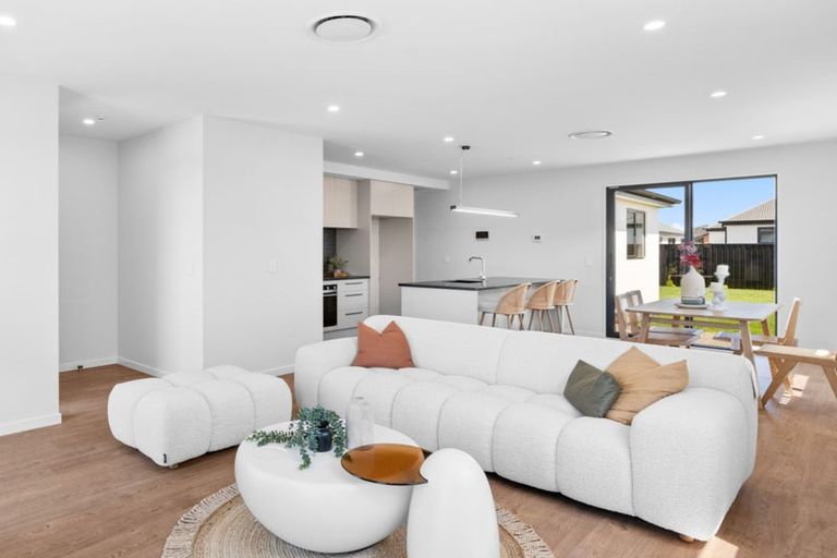 Photo of property in 19 Mcgarry Drive, Kaiapoi, 7630