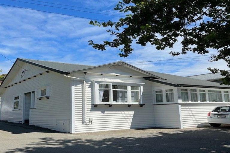 Photo of property in 192 Tasman Street, Mount Cook, Wellington, 6021