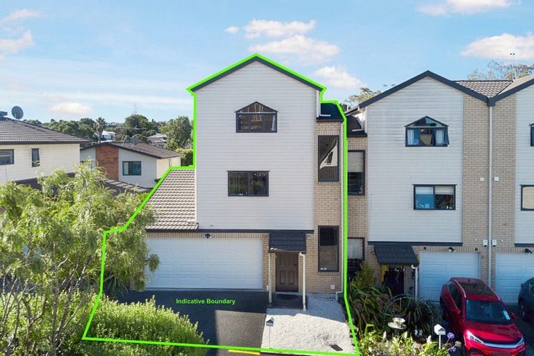 Photo of property in St Claire Village, 12/172 Mcleod Road, Te Atatu South, Auckland, 0610