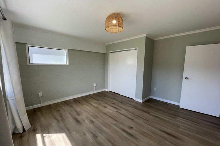 Photo of property in 37 Herekawe Drive, Spotswood, New Plymouth, 4310