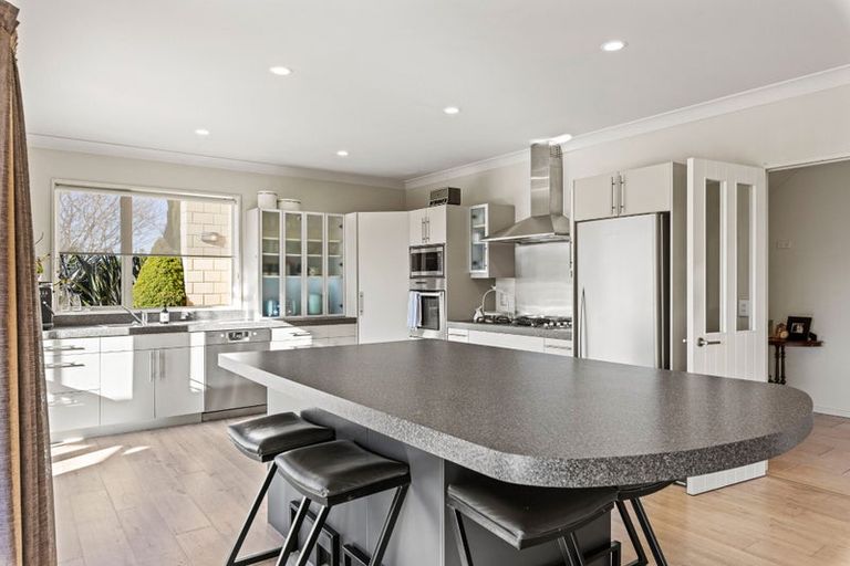 Photo of property in 6 Benmore Gardens, Harewood, Christchurch, 8051