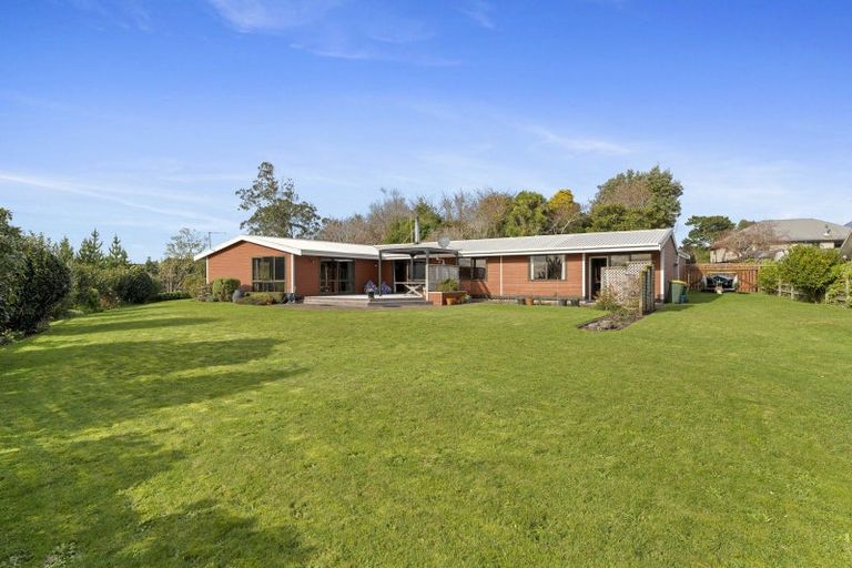 Photo of property in 6 Byron Place, Whalers Gate, New Plymouth, 4310