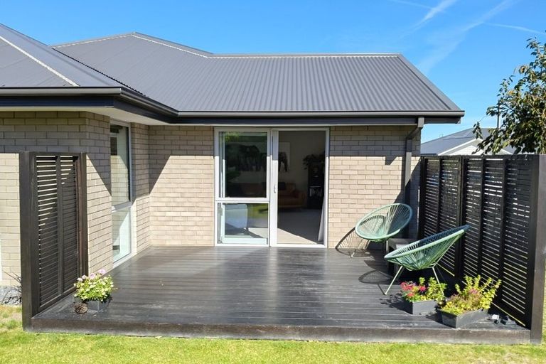 Photo of property in 8 Churchill Drive, Rangiora, 7400