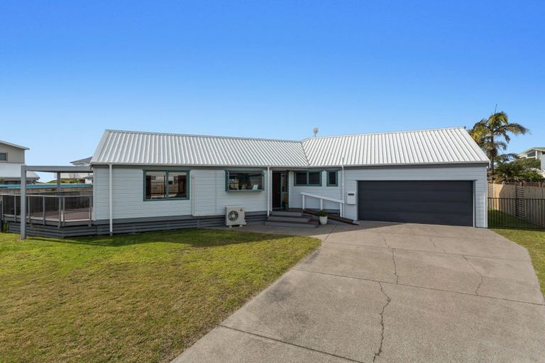 Photo of property in 96a Ocean Road, Ohope, 3121