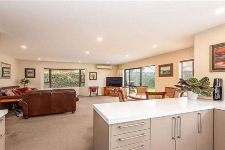 Photo of property in 95 Mandeville Street, Riccarton, Christchurch, 8011