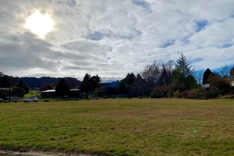 Photo of property in 1 Snowberry Lane, Ohakune, 4625