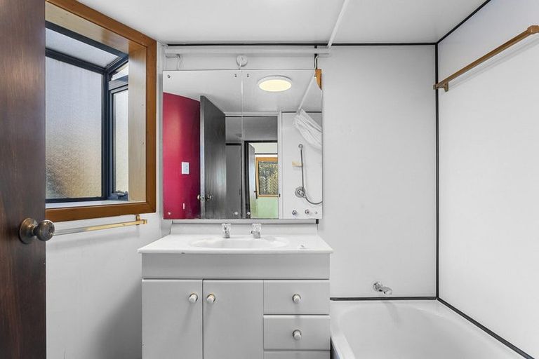 Photo of property in 71 Parklands Drive, Huntsbury, Christchurch, 8022