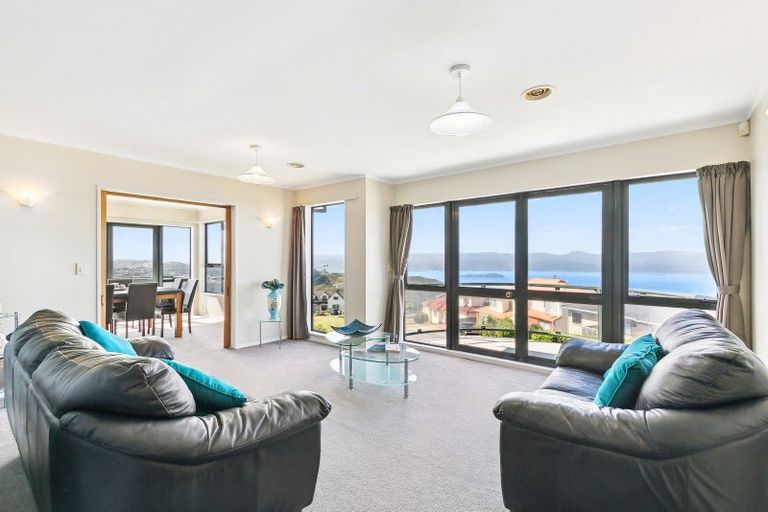 Photo of property in 2 Sirsi Terrace, Broadmeadows, Wellington, 6035