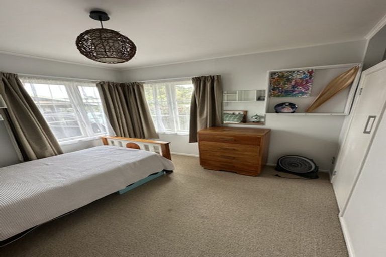 Photo of property in 44 Smythe Road, Henderson, Auckland, 0612