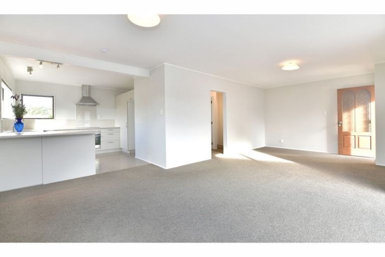 Photo of property in 1b Milton Road, Orewa, 0931