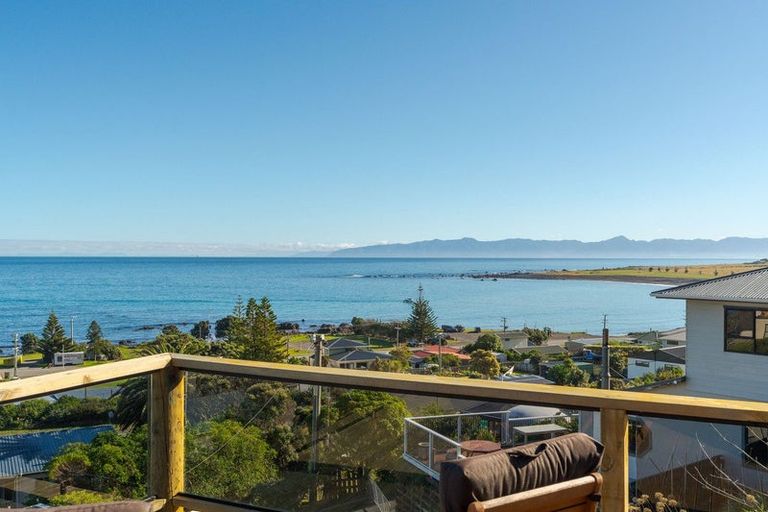 Photo of property in 22 Seaview Avenue, Cape Palliser, Pirinoa, 5772
