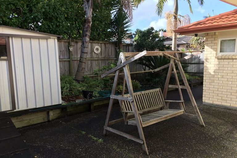 Photo of property in 80 Cyril French Drive, Flat Bush, Auckland, 2016