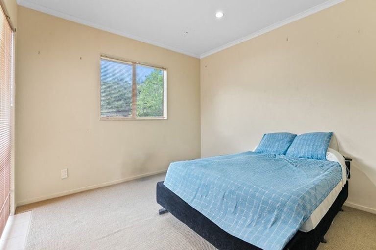Photo of property in 42 Peninsula Road, Mangere, Auckland, 2022