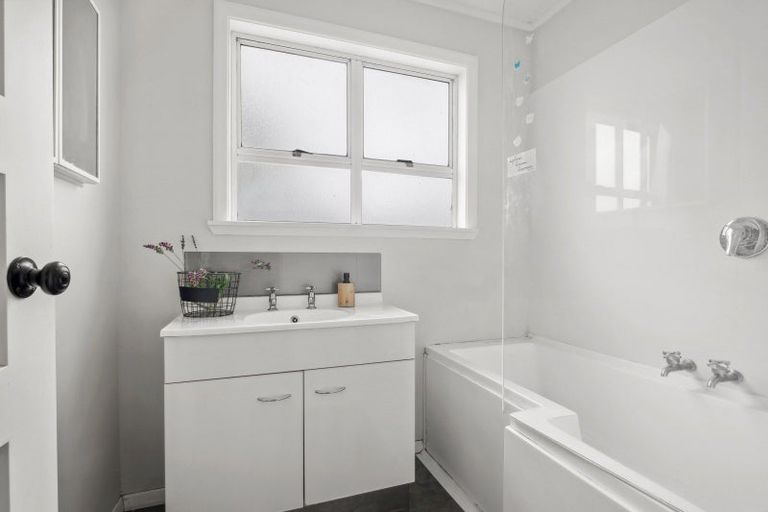 Photo of property in 49 Collins Street, Te Hapara, Gisborne, 4010