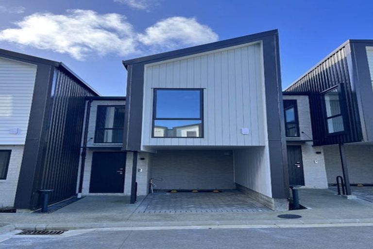 Photo of property in 32b/8 Westgate Drive, Massey, Auckland, 0614
