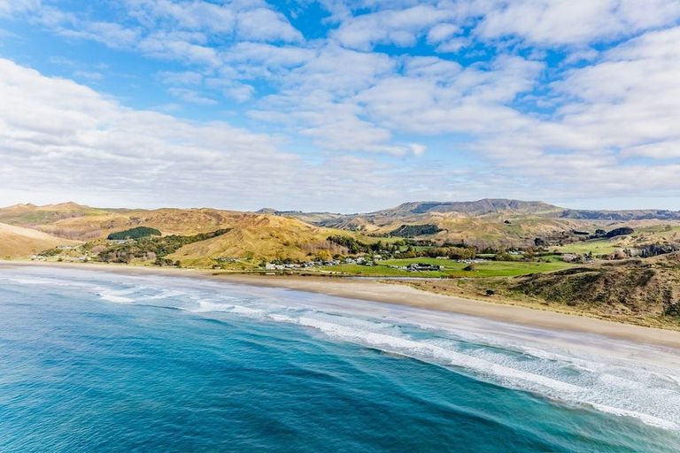 Photo of property in 3428 Pourerere Beach Road, Pourerere, Waipawa, 4271
