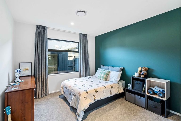 Photo of property in 19 Frank Ernest Crescent, Prebbleton, 7676