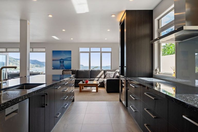 Photo of property in 117 Marine Drive, Sorrento Bay, Lower Hutt, 5013