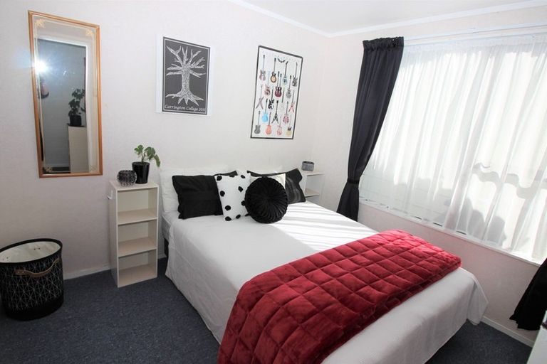 Photo of property in 123 Guy Street, Dannevirke, 4930