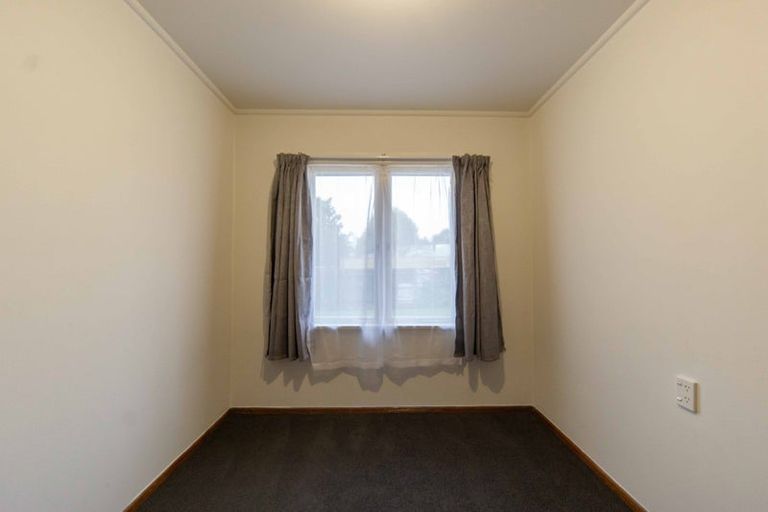 Photo of property in 2 Windsor Road, Maeroa, Hamilton, 3200