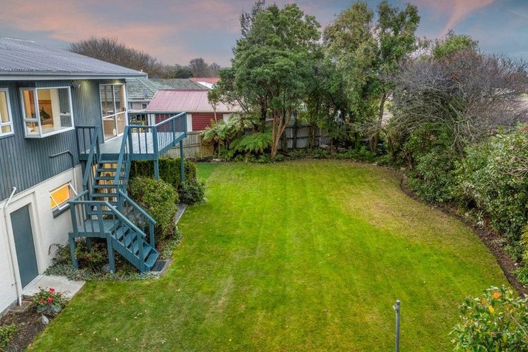 Photo of property in 32 Claridges Road, Casebrook, Christchurch, 8051