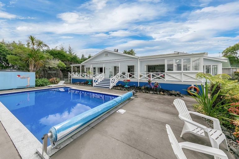 Photo of property in 355 Ridge Road, Paremoremo, Albany, 0793