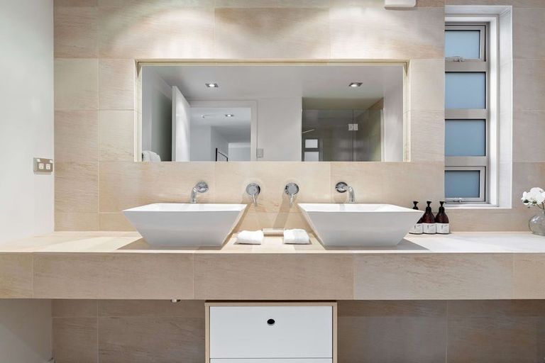 Photo of property in 74 Panorama Terrace, Queenstown, 9300