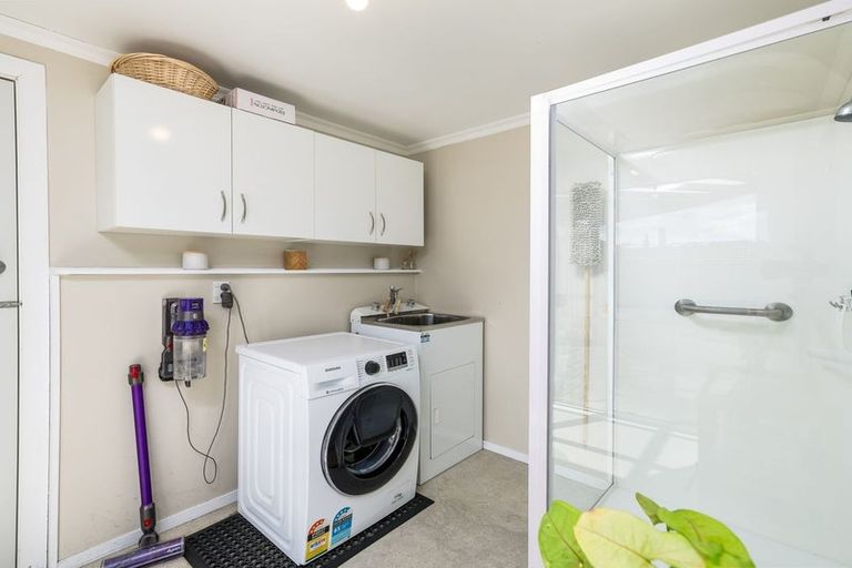 Photo of property in 16 Belt Street, Waimate, 7924