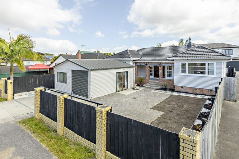 Photo of property in 15 Landscape Road, Papatoetoe, Auckland, 2025