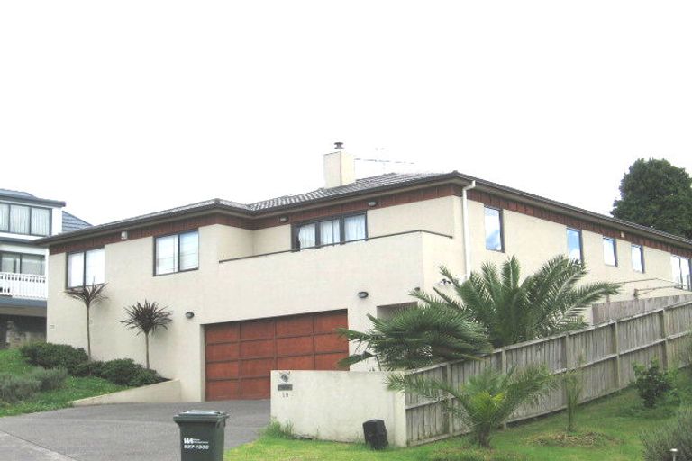 Photo of property in 17 Rosebay Rise, Henderson, Auckland, 0610