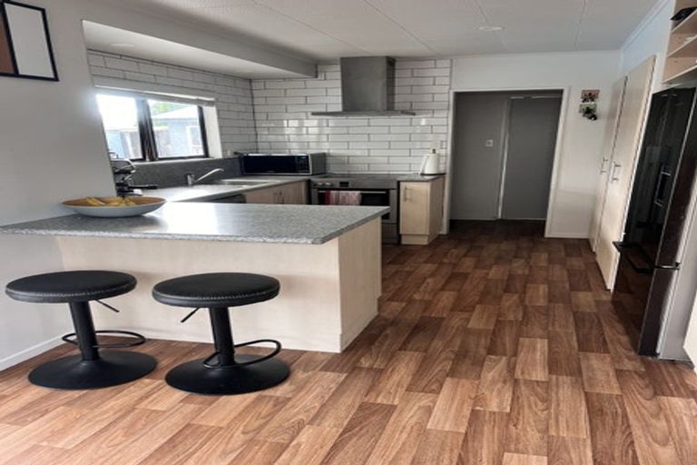 Photo of property in 8 Ryan Crescent, Greenmeadows, Napier, 4112