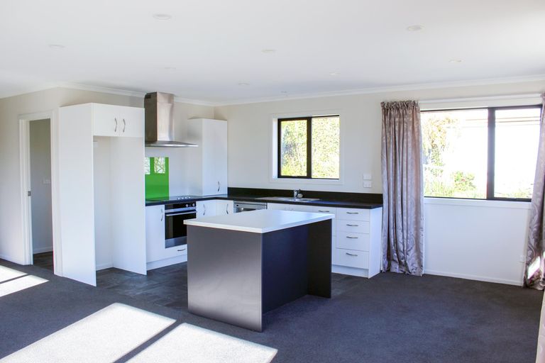 Photo of property in 35 Essex Street, Weston, Oamaru, 9401