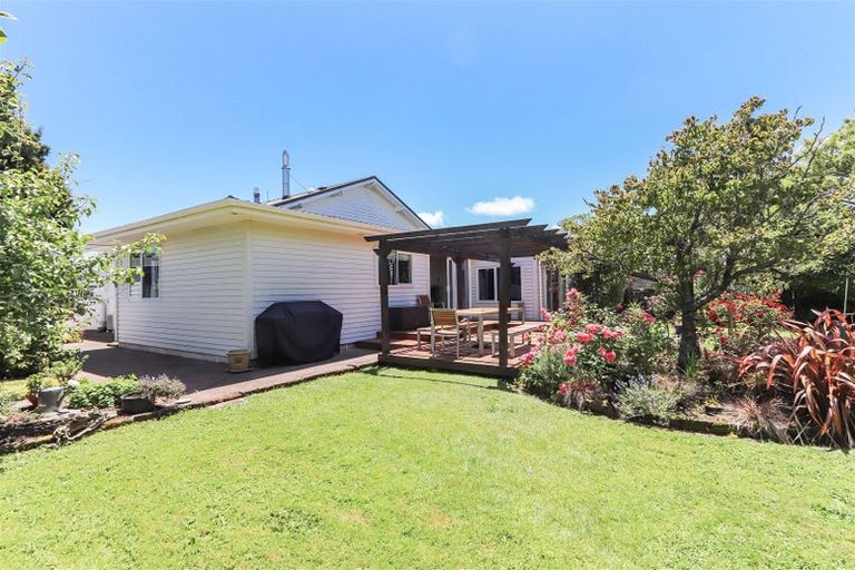 Photo of property in 5 Hinau Street, Inglewood, 4330