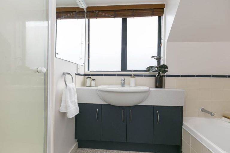 Photo of property in 47 Waverton Terrace, Churton Park, Wellington, 6037