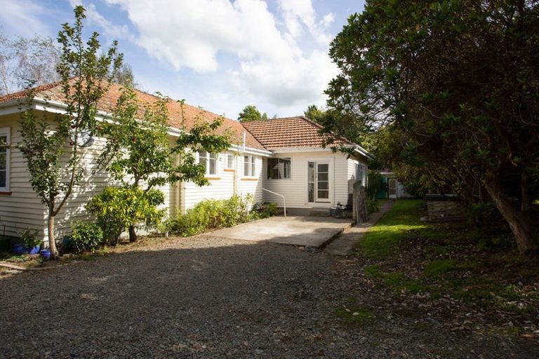 Photo of property in 3 King Street, Dannevirke, 4930
