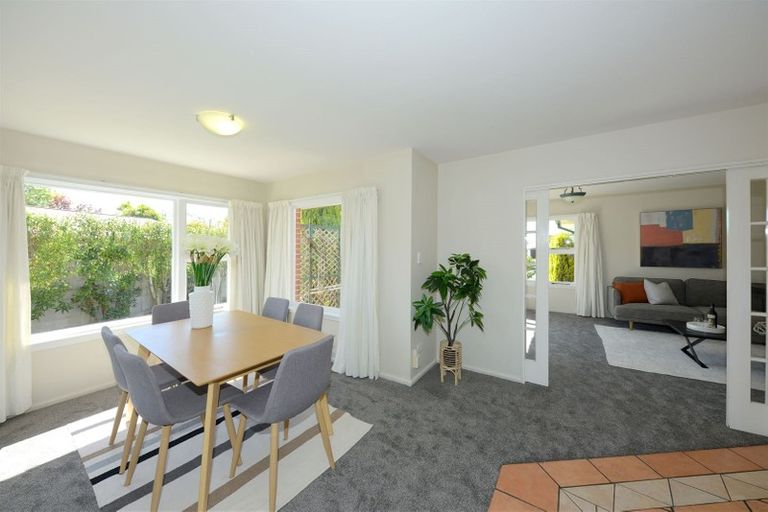 Photo of property in 76 Greendale Avenue, Avonhead, Christchurch, 8042