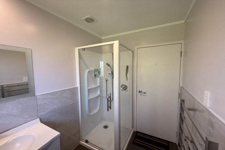 Photo of property in 3/44 Rua Road, Glen Eden, Auckland, 0602
