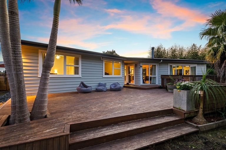 Photo of property in 112 Rathgar Road, Henderson, Auckland, 0610