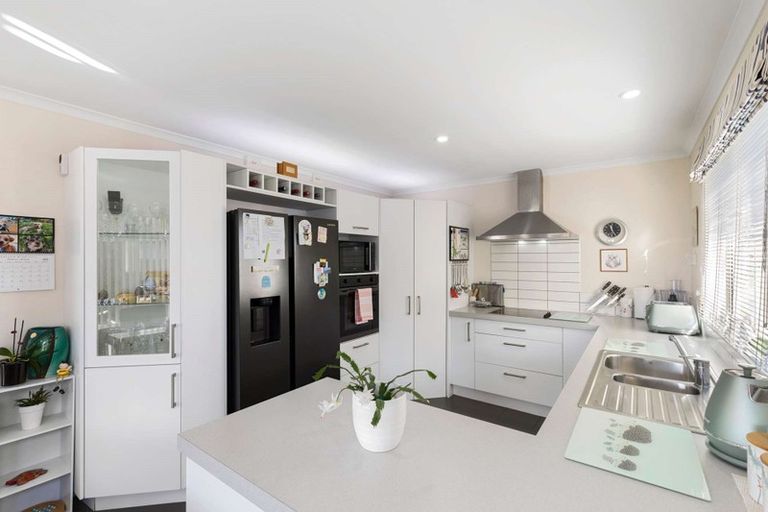 Photo of property in 17 Cresta Drive, Katikati, 3129