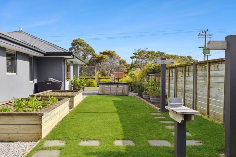 Photo of property in 56 Parapara Beach Road, Parapara, Takaka, 7182