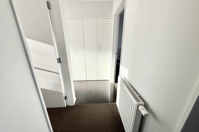 Photo of property in 43 Cleat Street, Whitby, Porirua, 5024