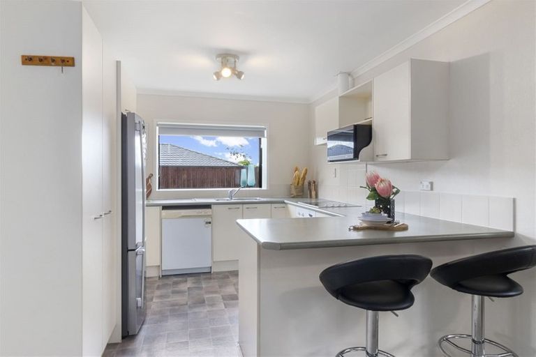 Photo of property in 6 Edingale Court, Flat Bush, Auckland, 2019