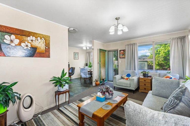 Photo of property in 27 Clyma Place, Massey, Auckland, 0614