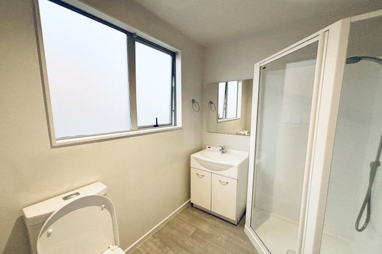 Photo of property in 156 Edgeware Road, Edgeware, Christchurch, 8013