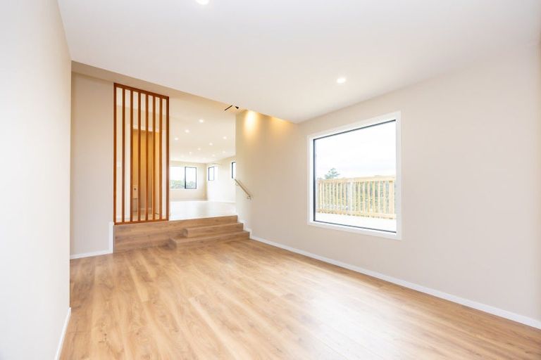 Photo of property in 30 Awanui Road, Red Beach, 0932