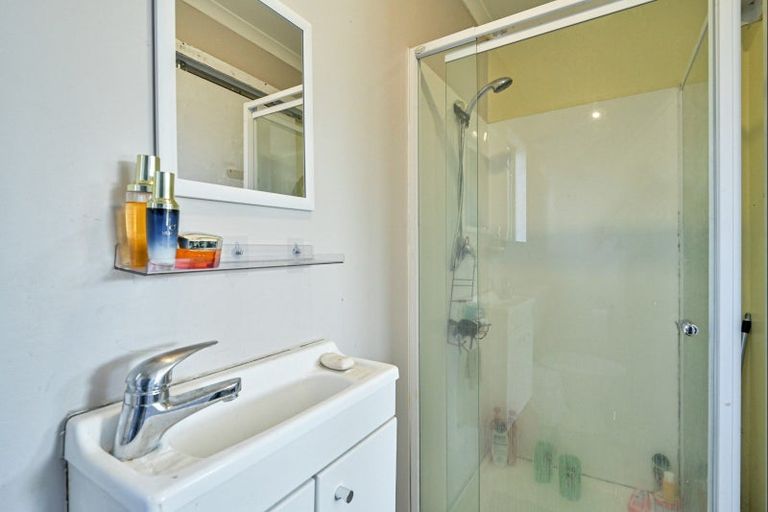 Photo of property in 408 Huia Street, Camberley, Hastings, 4120