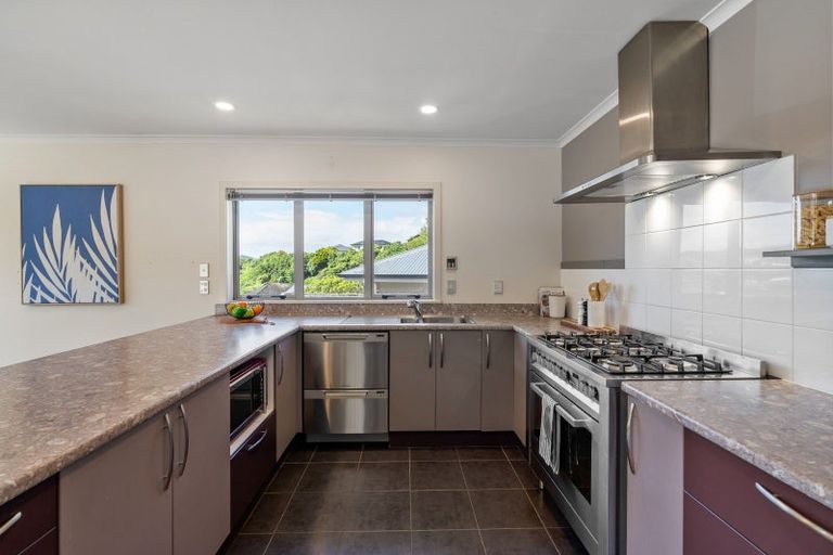 Photo of property in 16 Eastcott Grove, Churton Park, Wellington, 6037