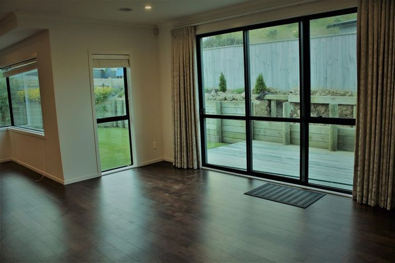 Photo of property in 11 Bickerton Rise, Churton Park, Wellington, 6037