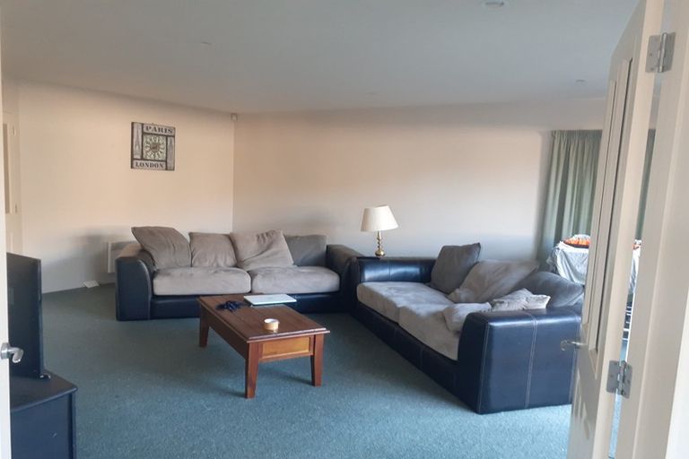 Photo of property in 8 Richard Seddon Drive, Northwood, Christchurch, 8051